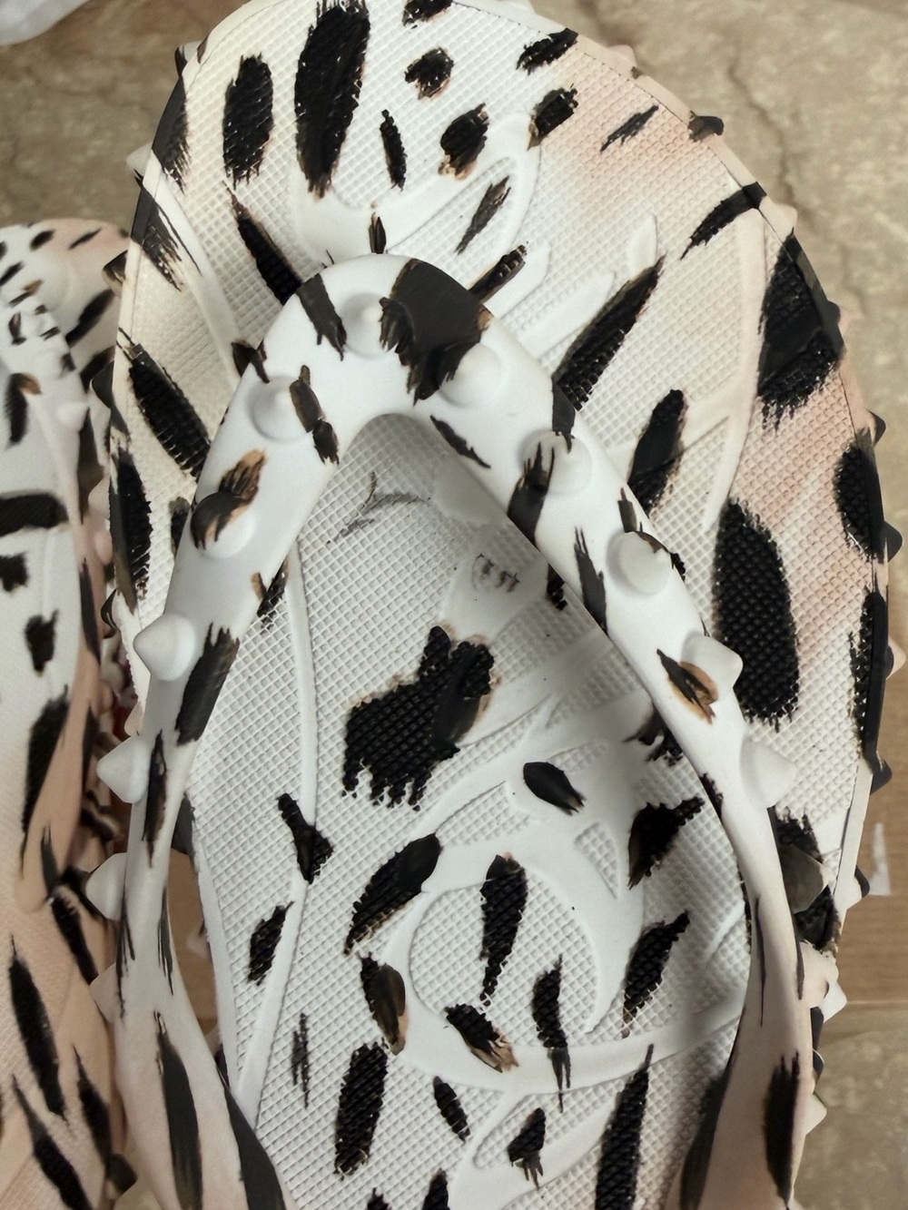 Christian Louboutin White & Black Animal Print Studded Donna Loubi Flip Flops 38 - Picture 11 of 16